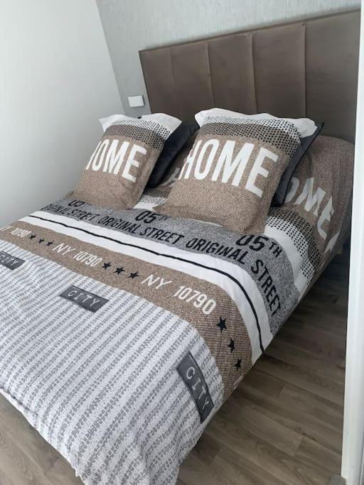 סאריס Superbe Appartement Tres Confortable מראה חיצוני תמונה